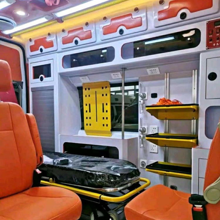 涪城长途救护车护送病人租赁价格